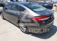 2017 Ford FUSION фото
