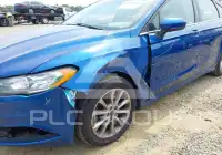 2017 Ford FUSION фото