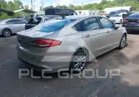 2017 Ford FUSION photo