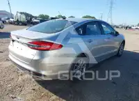 2017 Ford FUSION фото
