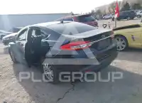 2017 Ford FUSION photo