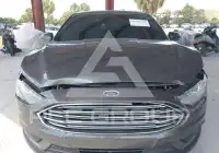 2017 Ford FUSION фото