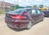 2017 Ford FUSION фото