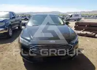 2017 Ford FUSION фото