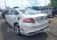 2017 Ford FUSION фото