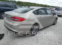 2017 Ford FUSION фото