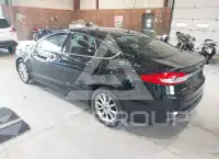 2017 Ford FUSION photo