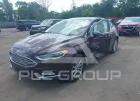 2017 Ford FUSION фото