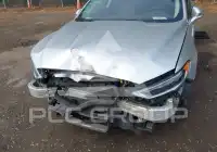 2017 Ford FUSION фото