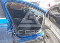 2017 Ford FUSION фото