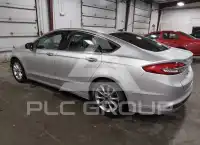 2017 Ford FUSION фото