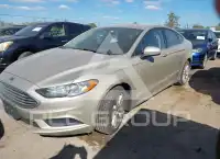 2017 Ford FUSION фото