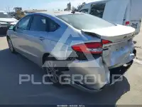 2017 Ford FUSION фото