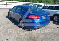 2017 Ford FUSION фото