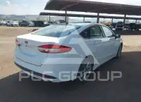 2017 Ford FUSION фото
