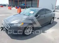 2017 Ford FUSION фото