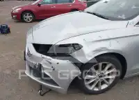 2017 Ford FUSION фото