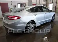 2017 Ford FUSION фото