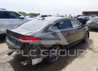 2017 Ford FUSION фото