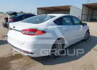 2017 Ford FUSION photo