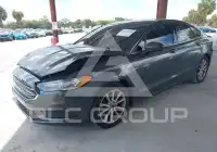 2017 Ford FUSION фото