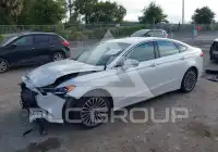 2017 Ford FUSION photo