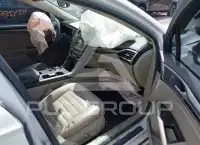 2017 Ford FUSION фото