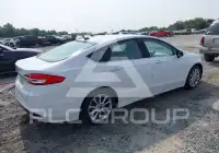 2017 Ford FUSION photo