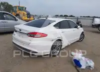 2017 Ford FUSION photo