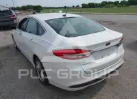 2017 Ford FUSION фото