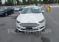2017 Ford FUSION фото