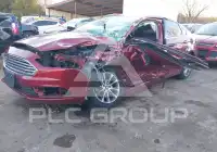2017 Ford FUSION фото