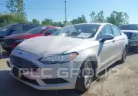 2017 Ford FUSION photo