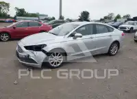 2017 Ford FUSION фото