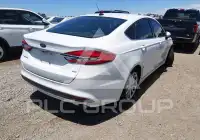 2017 Ford FUSION фото