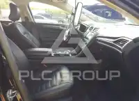 2017 Ford FUSION фото