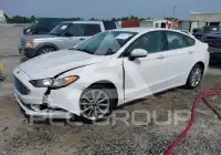 2017 Ford FUSION photo