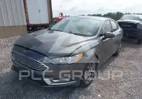 2017 Ford FUSION фото