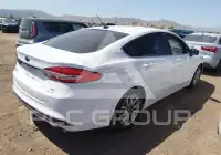 2017 Ford FUSION фото