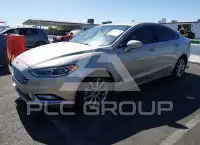 2017 Ford FUSION фото