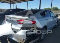 2017 Ford FUSION photo