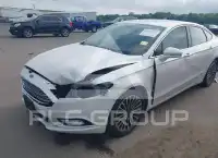2017 Ford FUSION фото