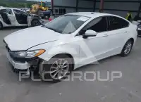 2017 Ford FUSION photo