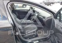 2017 Ford FUSION фото