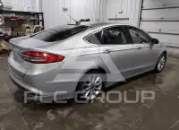 2017 Ford FUSION фото