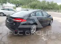 2017 Ford FUSION photo
