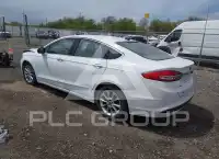 2017 Ford FUSION фото