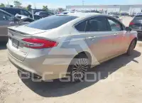 2017 Ford FUSION photo