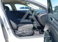 2017 Ford FUSION фото