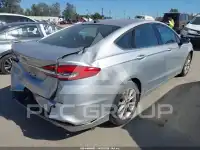 2017 Ford FUSION фото